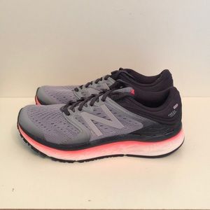 Women’s New Balance 1080v8